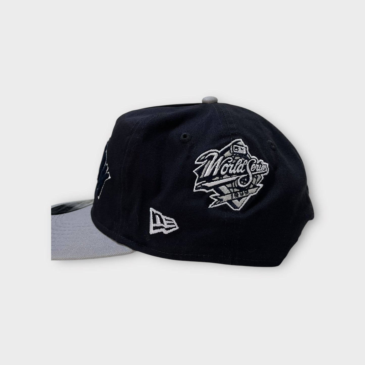 New Era x New York Yankees Chenille Golfer SnapBack Hat Navy