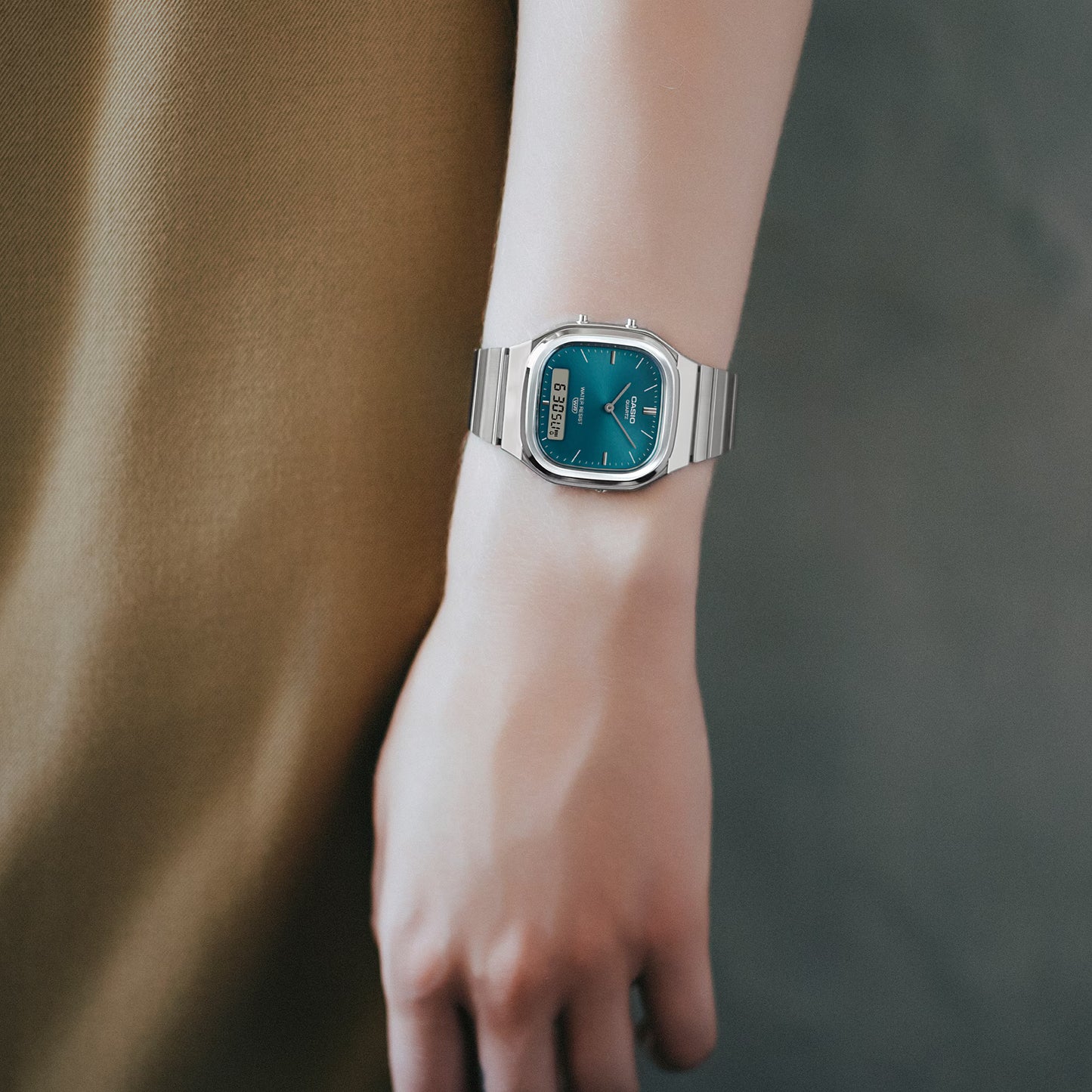 CASIO AQ-240E-3AEF