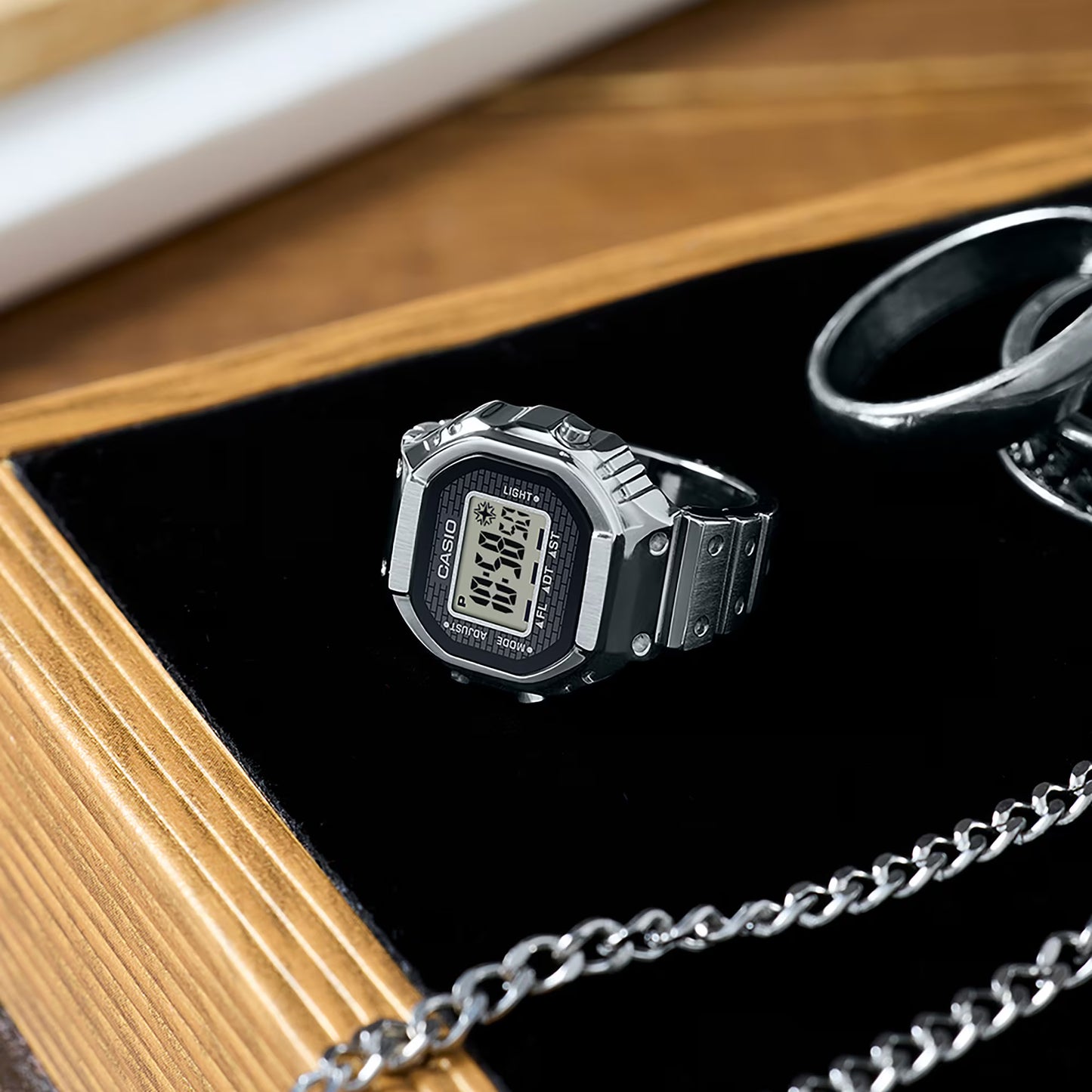 CASIO RING WATCH CRW-001-1ER